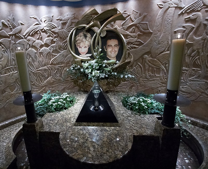 Princess Diana and Dodi al Fayed Memorial.