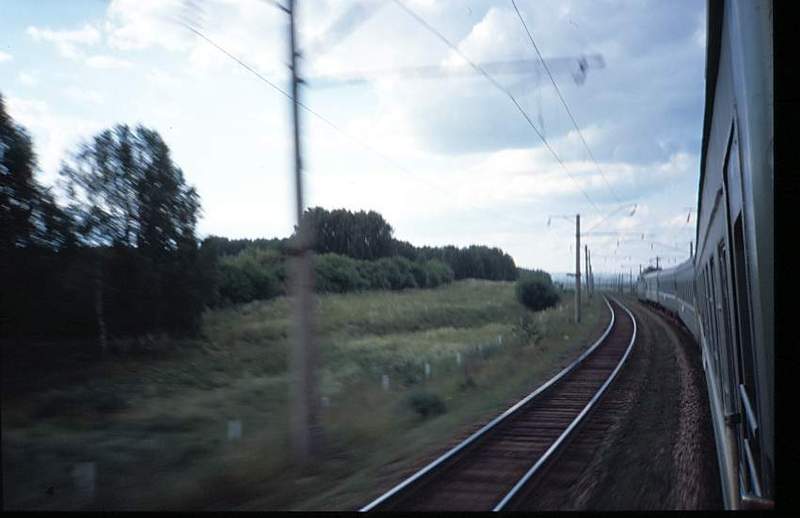 Toinen kuva junasta.